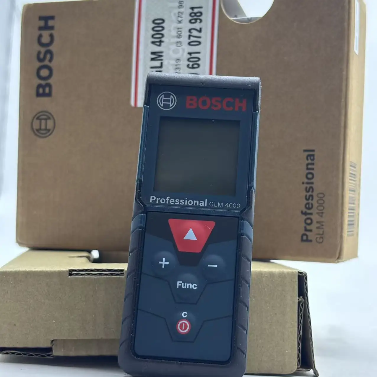 BOSCH GLM 4000 Laser Range Fin - Test Instruments recension och pris