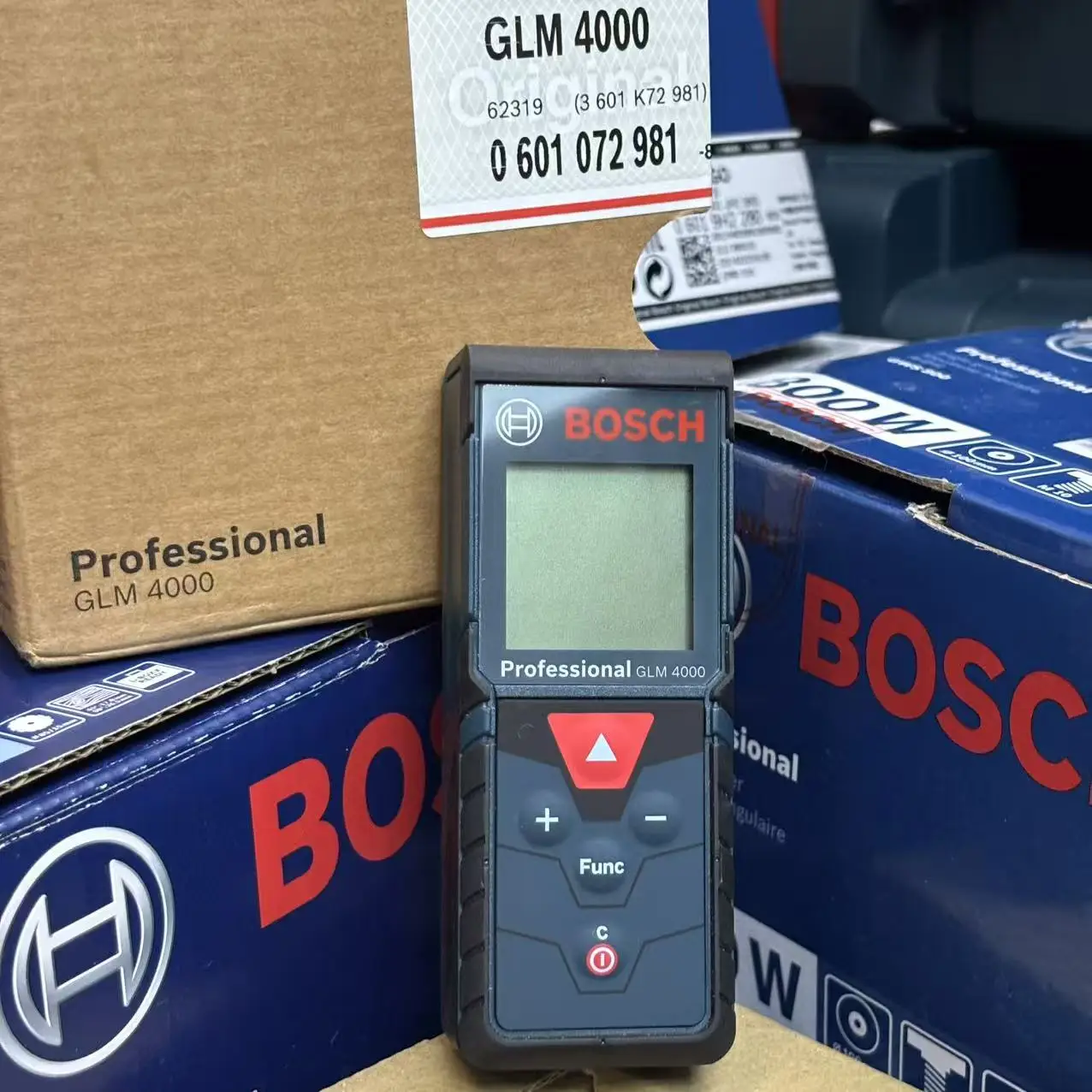 BOSCH GLM 4000 Laser Range Fin - Test Instruments recension och pris
